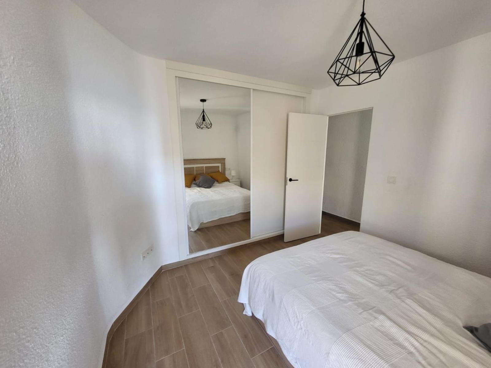 Sea View Luxury Apartment Victoria Torrevieja Bagian luar foto