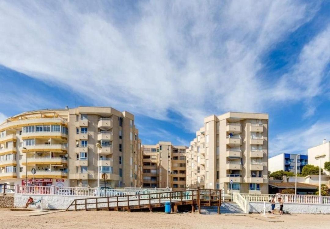 Sea View Luxury Apartment Victoria Torrevieja Bagian luar foto